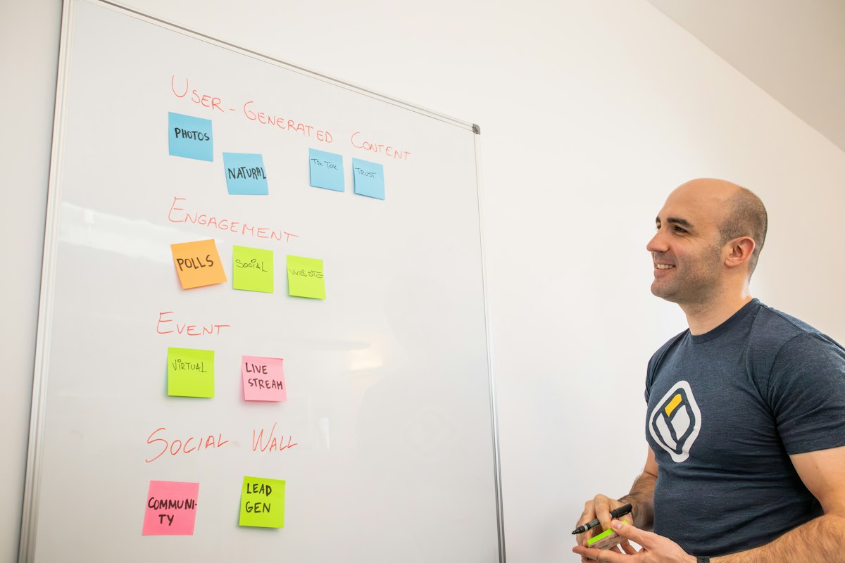 AI Customer Journey Mapping: How Predictive Models Are Replacing Static Funnels in B2B [2026 Guide]